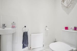 Photo 25- click for photo gallery